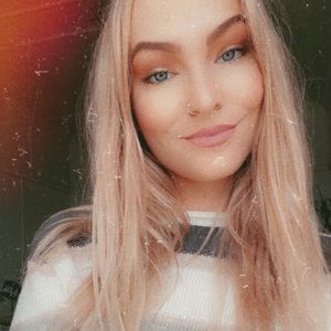 Meet your Posher, Karina